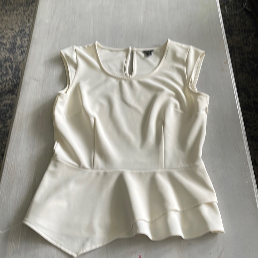 Dressy sleeveless shirt